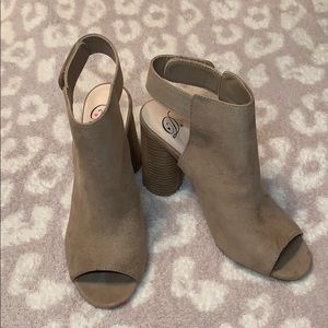 Brand New! Taupe Booties